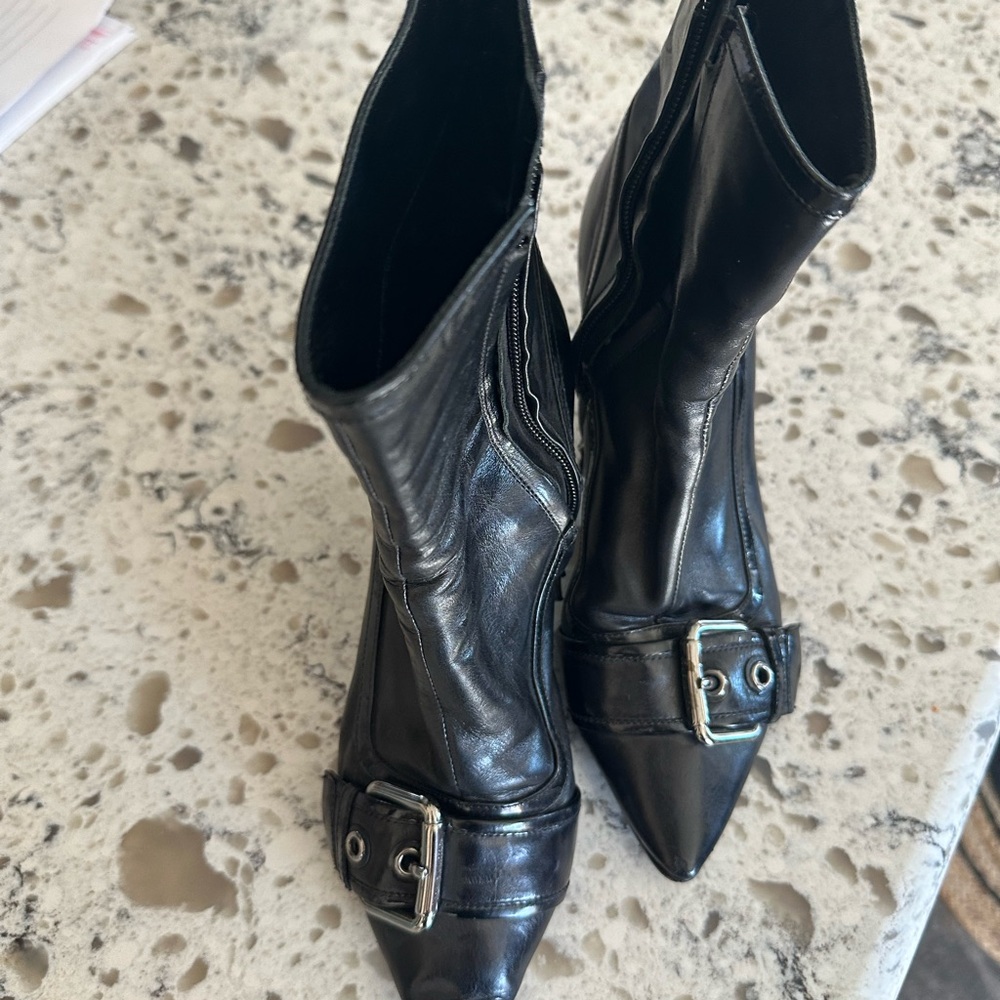 Authentic Louis Vuitton ankle-boots 38.5
